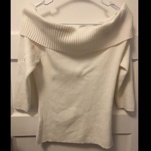 Off-the-Shoulder Chic!